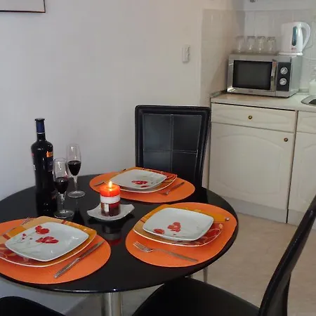 Apartment Zoya *